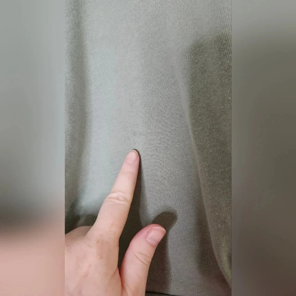 Cut & Paste Womens Cropped Twist Tops Lot of 2 Size M Green Butterfly Sunflowers - Picture 7 of 10